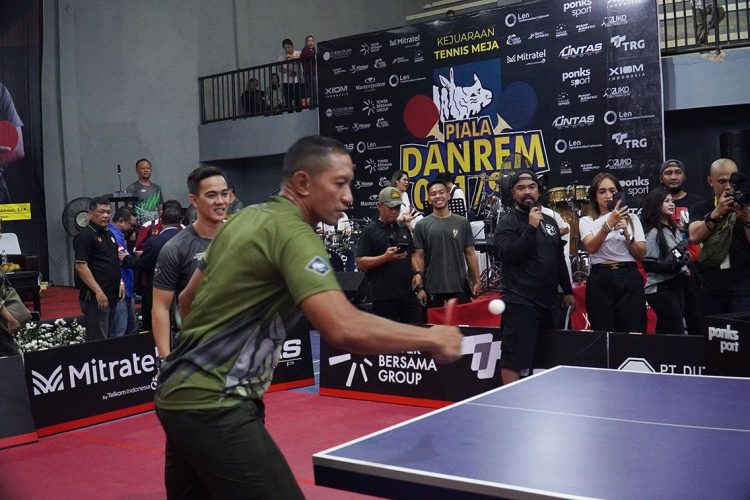 Kejuaraan Tenis Meja, Ratusan Peserta Perebutkan Piala Danrem 061/SK