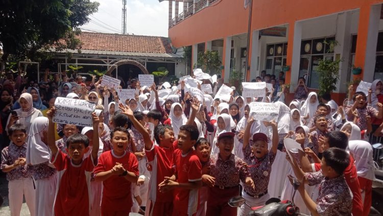 Komite Sekolah Laporkan Dalang Aksi Demo Siswa SDN Cibeureum 1 ke KPAI