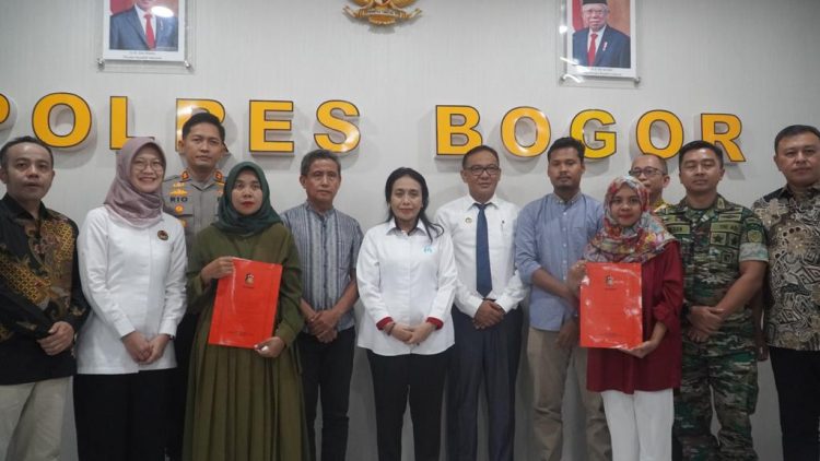 Kemen PPA Saksikan Penyerahan Bayi Tertukar di Polres Bogor