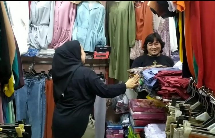 Tiktok Shop Dilarang, Pedagang Pasar Ciawi Happy