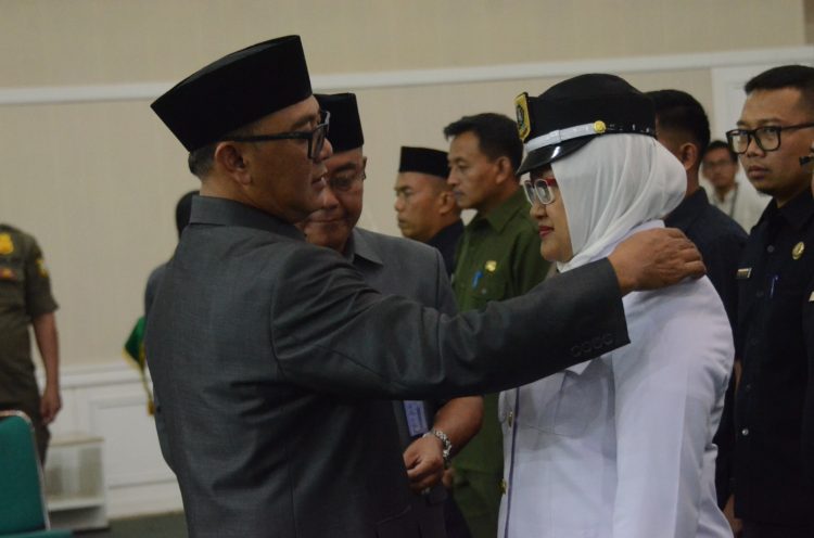 Kejar Target, Iwan Setiawan Rombak 94 Pejabat
