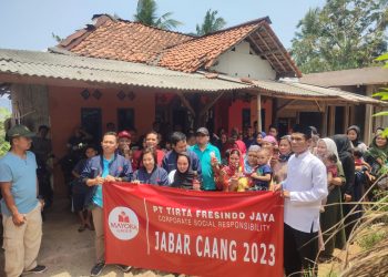 CSR TFJ Terangi Warga di Desa Pabuaran