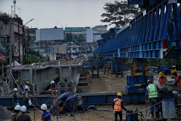 Dedie Minta Proyek Jembatan Otista Rampung Tepat Waktu