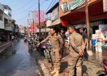 Tegas! Satpol PP Sterilkan PKL di Jalan Pedati 