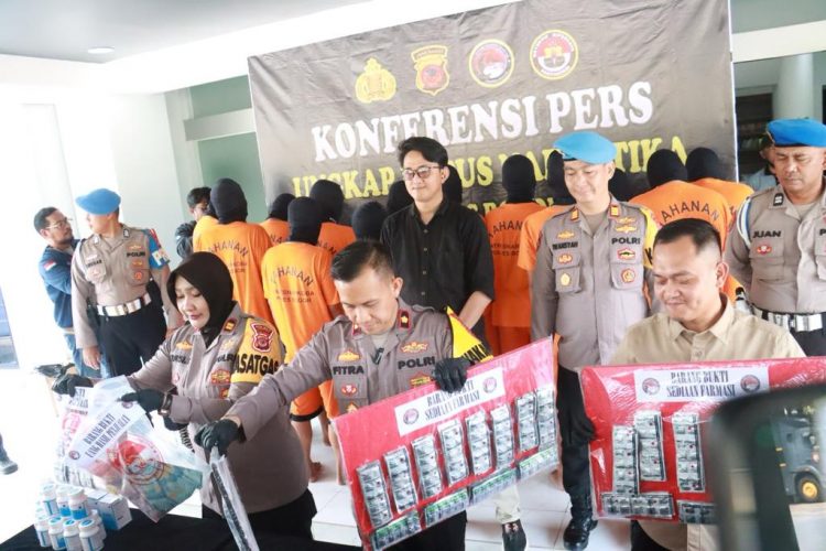 Ungkap 13 Kasus Peredaran Obat Terlarang, Polres Bogor Tetapkan 14 Tersangka