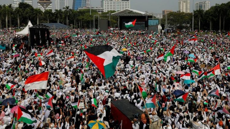 Jutaan Rakyat Indonesia Gelar Aksi Bela Palestina di Monas