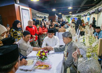 Bima Arya dan Sejumlah Pejabat Jadi Saksi Nikah Massal 