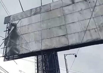 Dinilai Membahayakan, Billboard Raksasa Dikeluhkan Warga