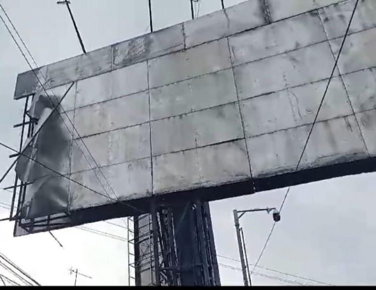 Dinilai Membahayakan, Billboard Raksasa Dikeluhkan Warga