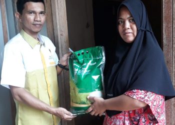 Baznas Kota Bogor Bagikan Paket Ramadhan ke Masyarakat