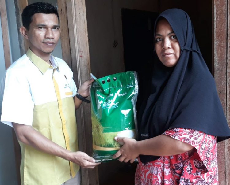 Baznas Kota Bogor Bagikan Paket Ramadhan ke Masyarakat