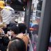 Berbagi Takjil Bersama Pramudi dan Penumpang Biskita