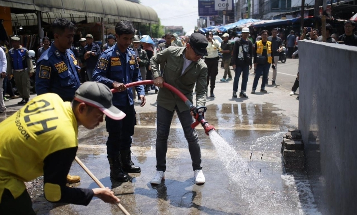 Bima Arya Kerahkan Jajarannya Rapihkan Pasar Kebon Kembang