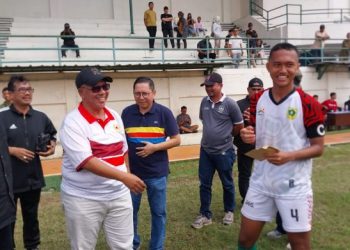 Tim Sepakbola Raih Tiket Popda Jabar 2025, Ketua KONI Kabupaten Bogor Beri Motivasi Atlet