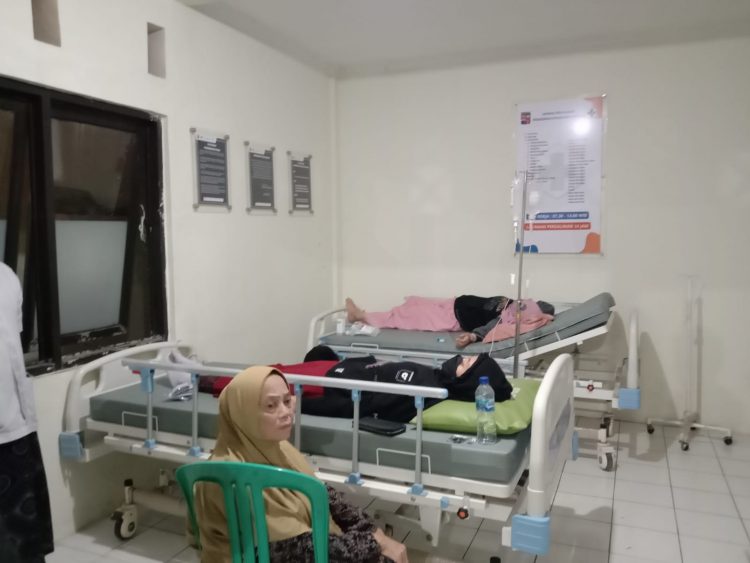 Jumlah Warga Keracunan Masal di Cipaku Jadi 71 Orang, 1 Meninggal Dunia 