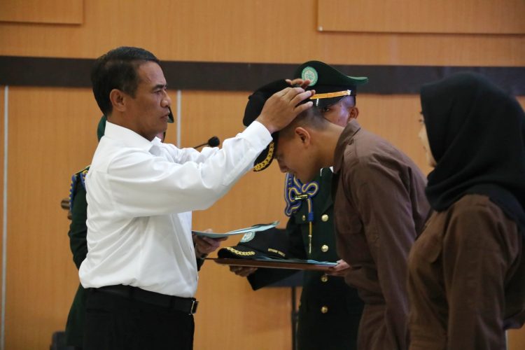 Mentan Amran Lepas Ribuan Mahasiswa Polbangtan, Kawal Program  Pertanian