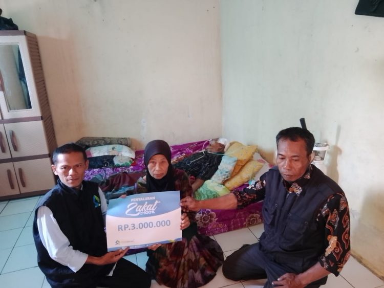 Korban Mushola Ambruk di Ciomas Dapat Bantuan
