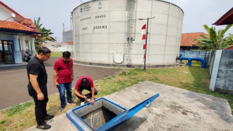 Atasi Gangguan Air di Zona III-B, Tirta Pakuan Pasang Alat Pompa Dorong di Daerah Jabaru