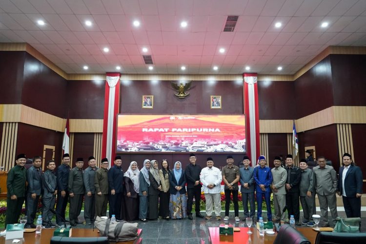 Diakhir Masa Jabatan DPRD Kota Bogor Periode 2019 – 2024, Berikan Kado Spesial Untuk Para Guru Kota Bogor