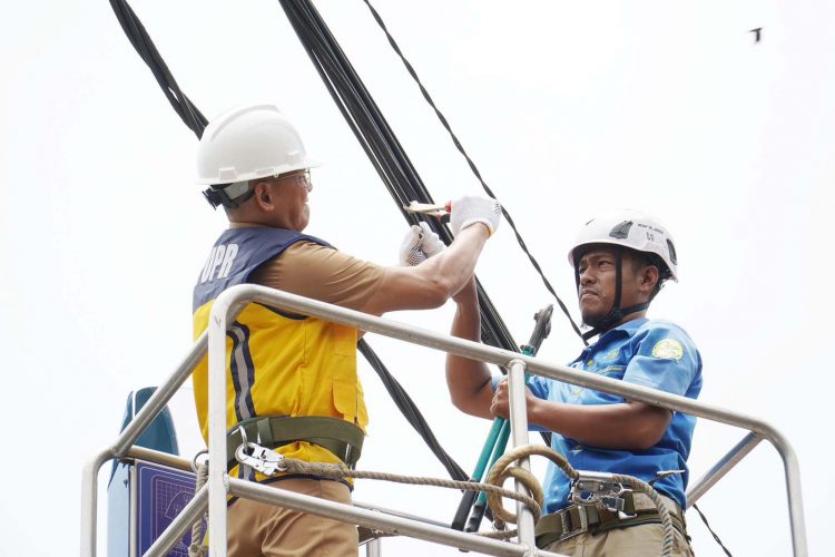 Dinas PUPR Potong Kabel di Udara Sepanjang 3,6 KM