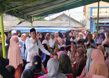 Paslon Rudy – Jaro Ade Sosialisasikan Program Kenaikan Insentif Guru Ngaji dan DKM
