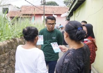 Ibu Tukang Nasi Liwet Kagumi Ketampanan Calon Wakil Wali Kota Bogor Eka Maulana