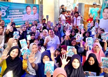 Kampanye di Pamoyanan, Dokter Rayendra Disambut Antusias Emak-Emak