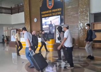 Setelah OTT, KPK Geledah Kantor Gubernur Kalsel