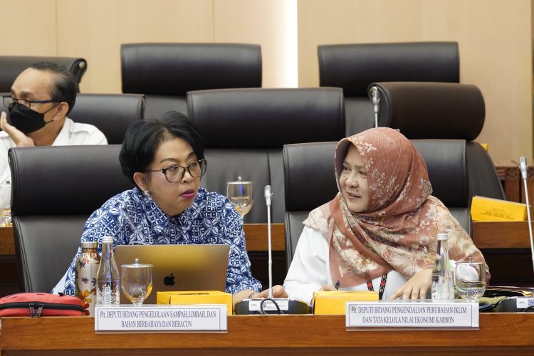 KLH Hentikan Importasi Sampah Plastik Mulai Tahun 2025