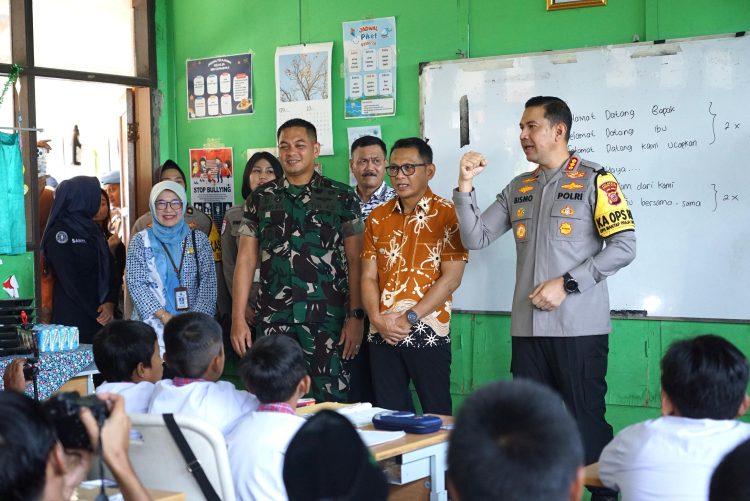 Program Makan Siang Gratis Digulirkan di SDN Cimahpar 5 Kota Bogor