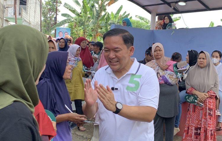 Kampanye di Pasirkuda, Warga: Kami Nge-Fans Dokter Rayendra!