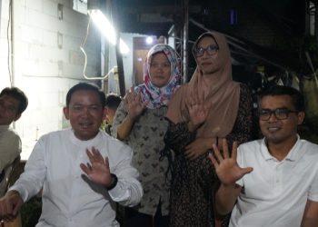 Warga Inisiatif Ngaliwet Undang Dokter Rayendra – Eka Maulana 