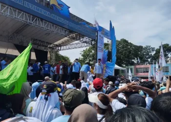 Dahsyat! Warga Padati Kampanye Akbar Cawabup Jaro Ade di Sirkuit Sentul