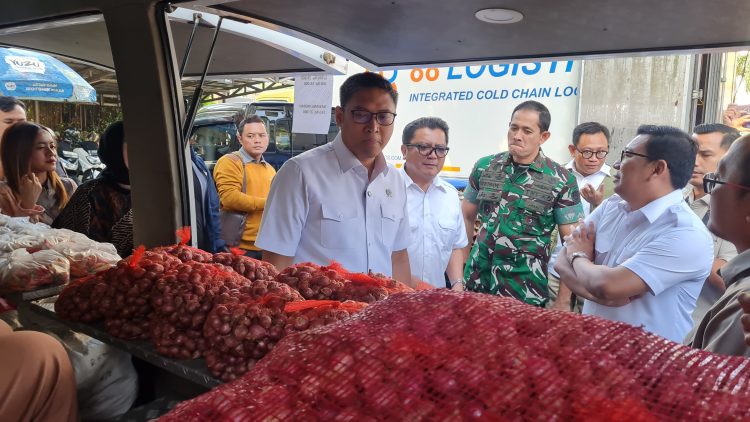 Polbangtan Kementan Dampingi Wamentan Tinjau Operasi Pasar Murah di Kota Bogor