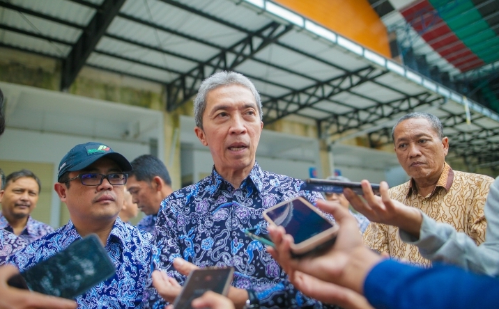 Dedie Rachim Ultimatum Kontraktor Pasar Sukasari