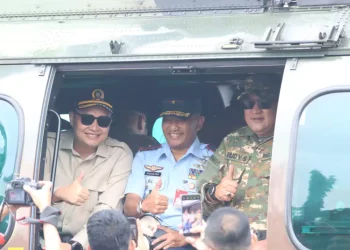 Ketua DPRD Dampingi Bupati Bogor Pantau Arus Mudik Gunakan Helikopter TNI AU