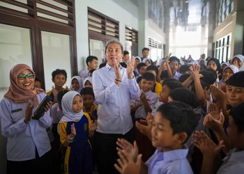 kekurangan tenaga pengajar