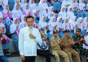 Wabup Jaro Ade Apresiasi Turnamen Futsal “Sempoer Cup” SMK Plus PGRI 1 Cibinong 