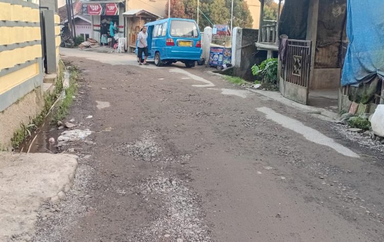 jalan Sla’awi–Pondok Bitung