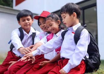 sekolah swasta gratis