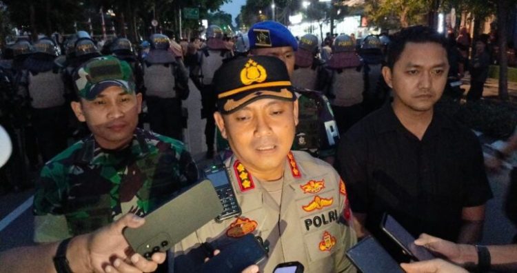 Pelajar Unjuk Rasa
