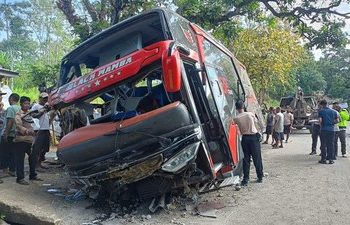Kecelakaan Bus