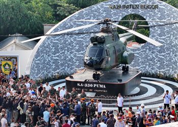 Tugu Helikopter