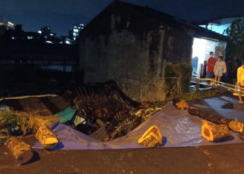 Hujan Deras Disertai Angin Kencang Sebabkan Banjir dan Longsor di Bondongan, 12 Rumah Terdampak