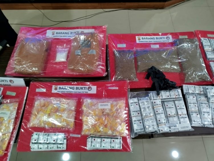 Tembakau Sintetis