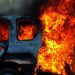 mobil boks terbakar