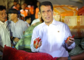 Mentan Amran Beli Cabai Petani Aceh, Diterbangkan Hercules ke Jakarta