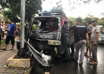 pikap pengangkut rongsok