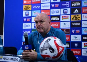 Kemenangan Persib Sirna di Menit Akhir, Bojan Hodak Soroti Kinerja Wasit Muhammad Tri Santoso