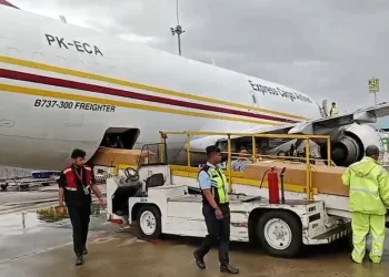 Dua jenazah pilot korban penembakan